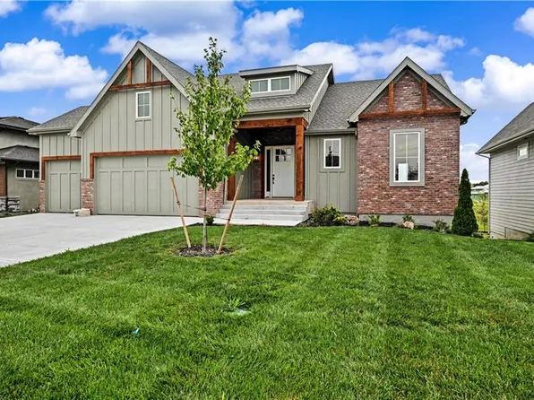 17312 Earnshaw St, Overland Park, KS 66221