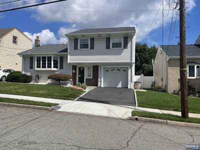 8 Carrie Rd, North Arlington, NJ, 07031