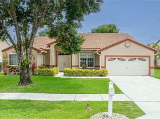 9671 SW 14th Pl, Davie, FL 33324