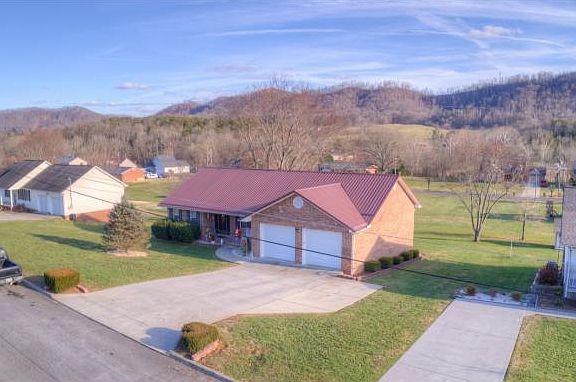 5th image of 283 Stewart Hills Dr