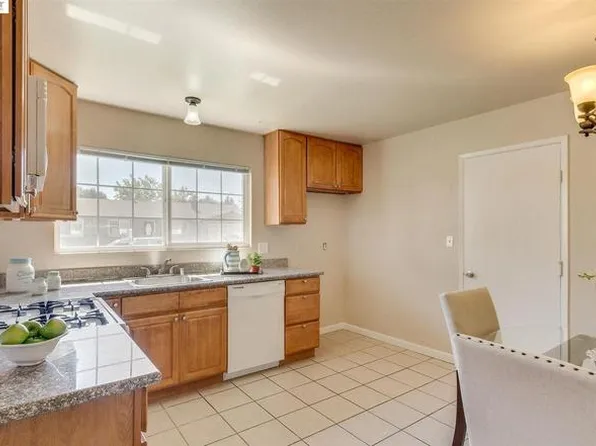 7431 Limerick Ave, Dublin, CA 94568