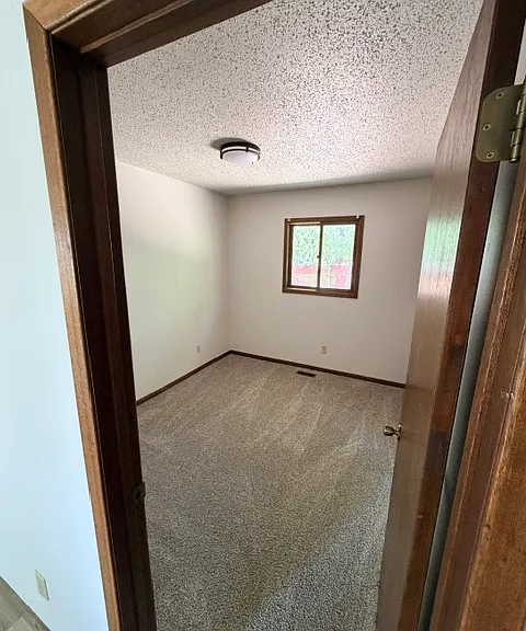 302 Box Elder Rd W — Photo 16