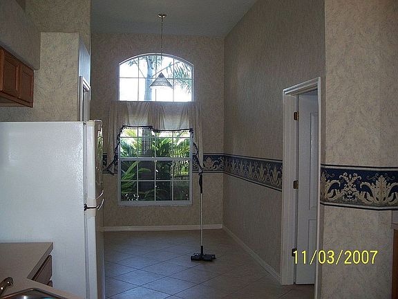 Kitchen eat in area