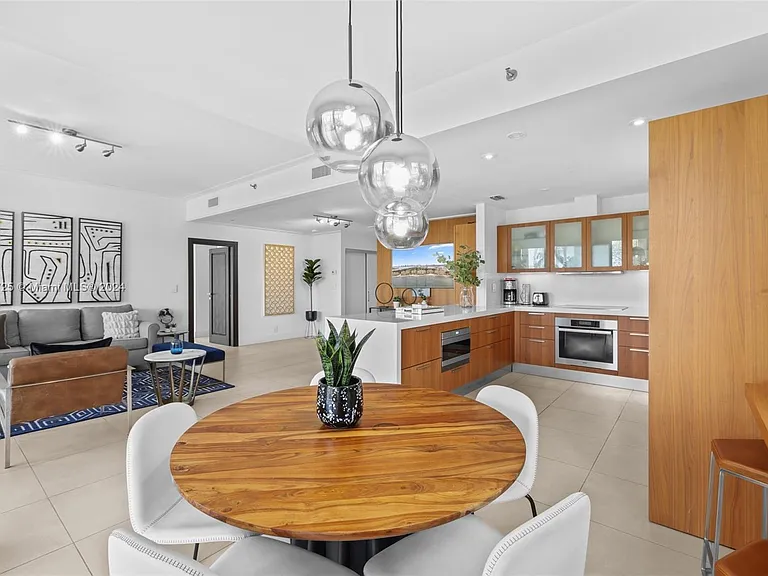 19127 Fisher Island Dr #19127 — Photo 20