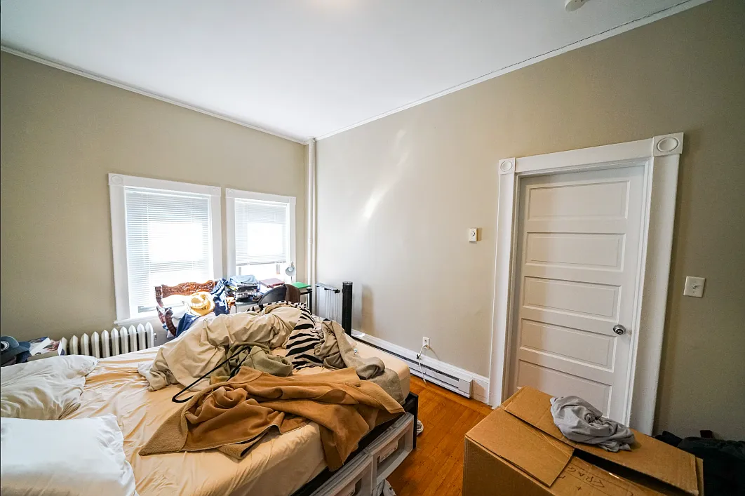 1 bed, 9999 sqft, $3,300 — Photo 3