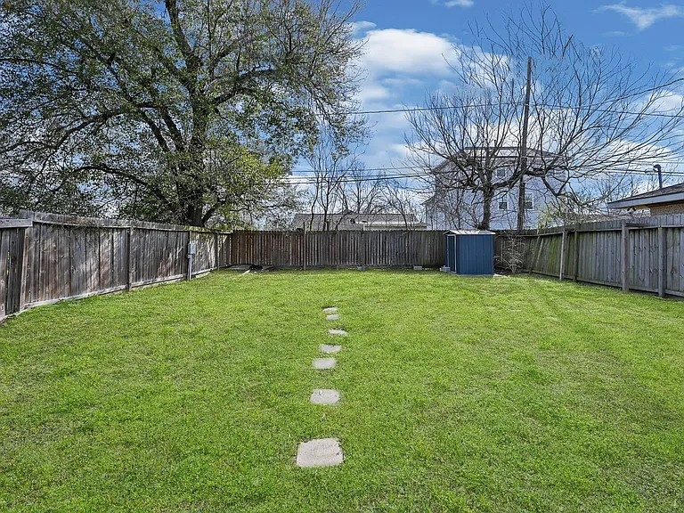 6705 Sherwood Dr — Photo 16