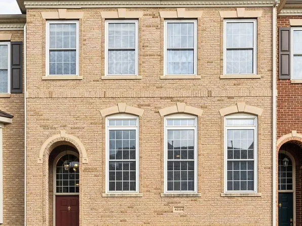 42136 Byrnes View Ter, Aldie, VA 20105