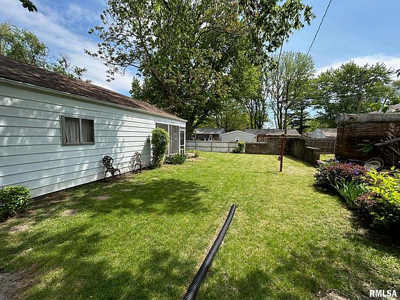 4th image of 304 Sherwood Dr