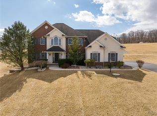 301 Meyer Rd, Nazareth, PA 18064