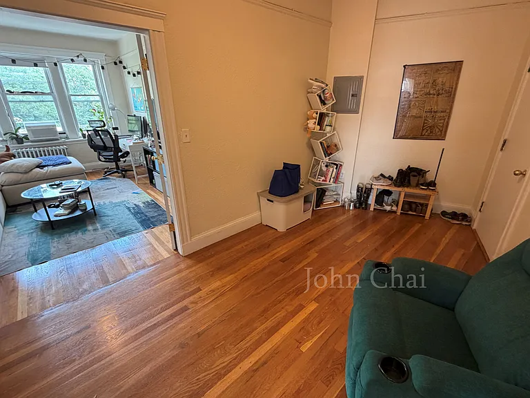 70 Chiswick Rd #21 — Photo 35