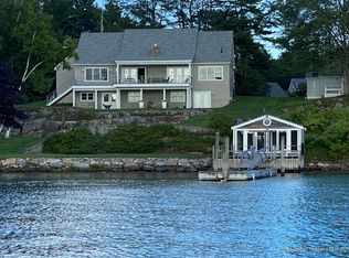 49 Sawyers Island Rd, Boothbay, ME 04537