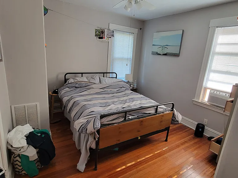 131 Richard St #2 — Photo 4
