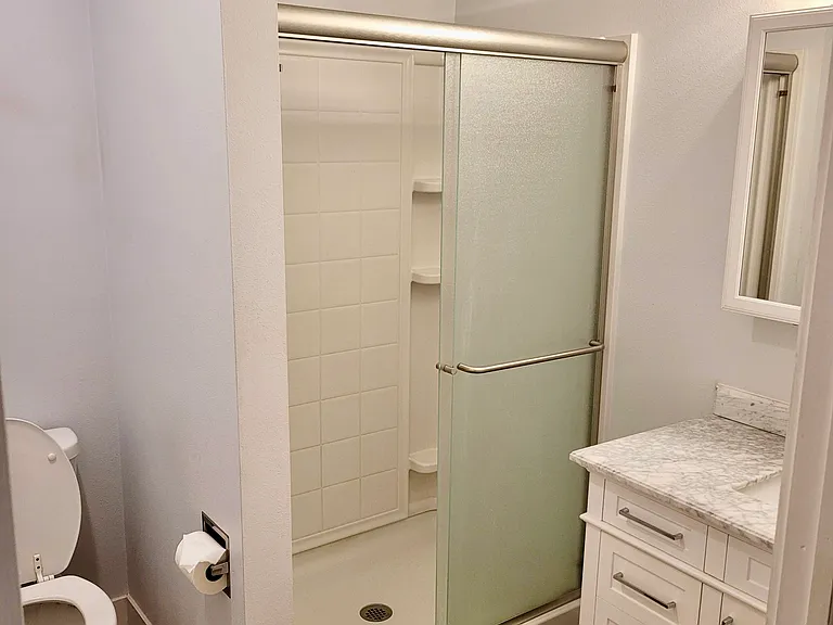 20 Adams Ave #B — Photo 2