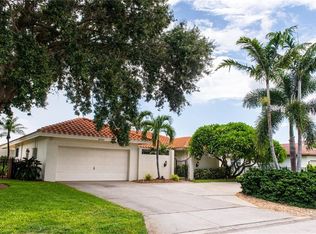 2001 Carolina Ave NE, Saint Petersburg, FL 33703
