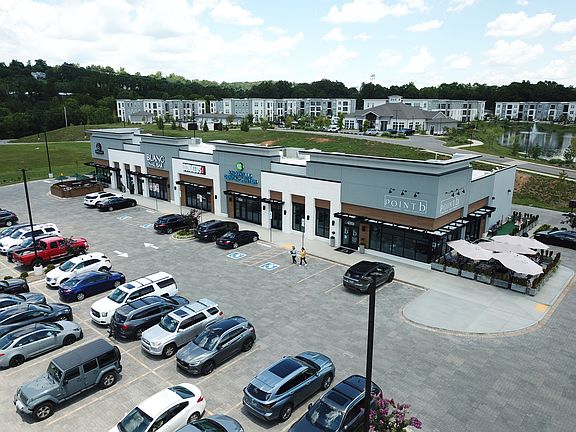 Crescent Shops at the entrance of Crescent Ebenezer Apartments. Walk to local restaurants.