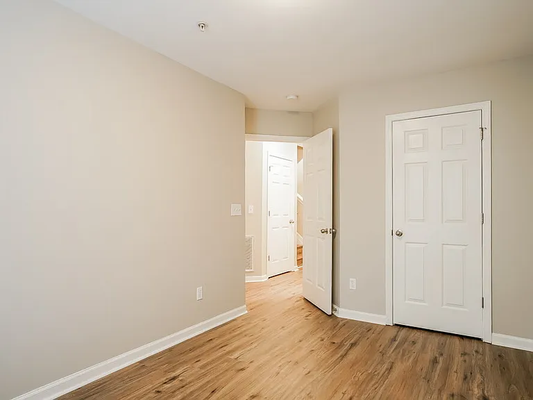 311 Gilman Ln #106 — Photo 16