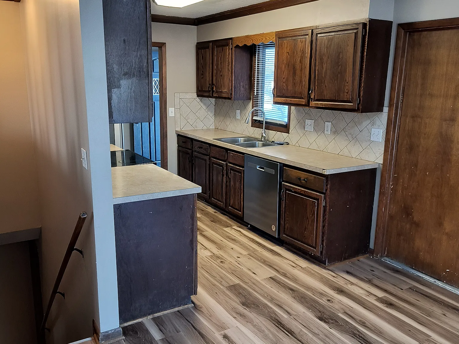 3 bed, 1100 sqft, $1,550 — Photo 4