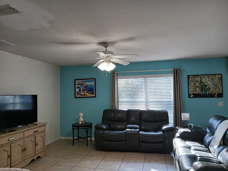 1840 Strathmore Cir — Photo 8