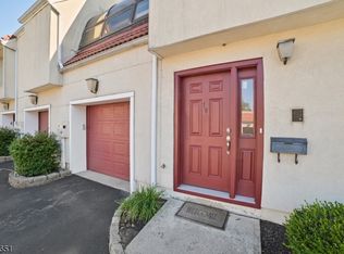 10 Cerone Ct, West Orange, NJ 07052