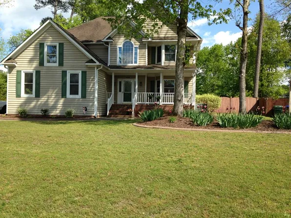 403 Great Oak Ct, Suffolk, VA 23434