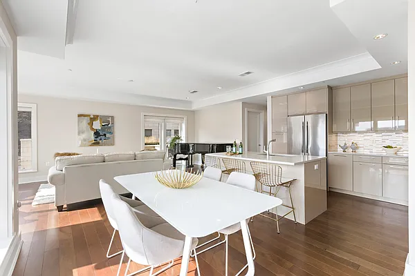 Sold by Christie's International R.E. North Jersey, Inc. | media 6