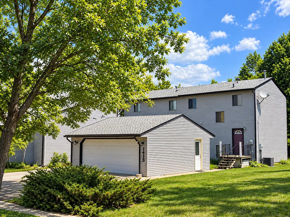 1415 11th St W