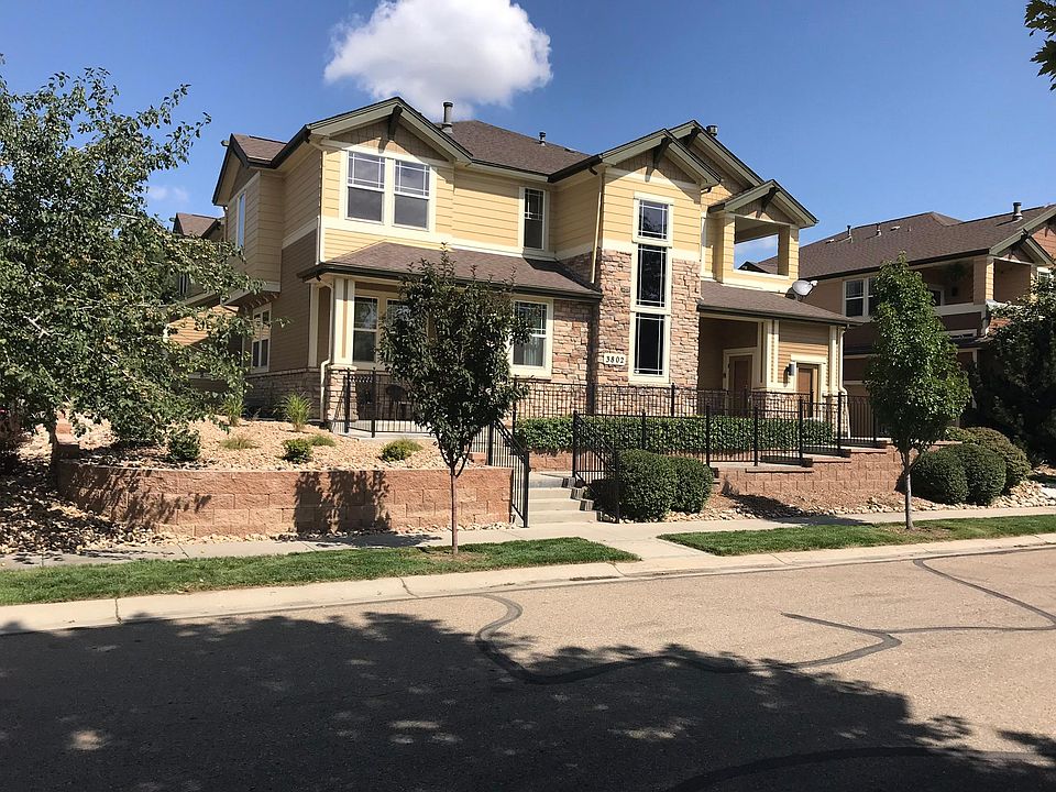 Great curb appeal!