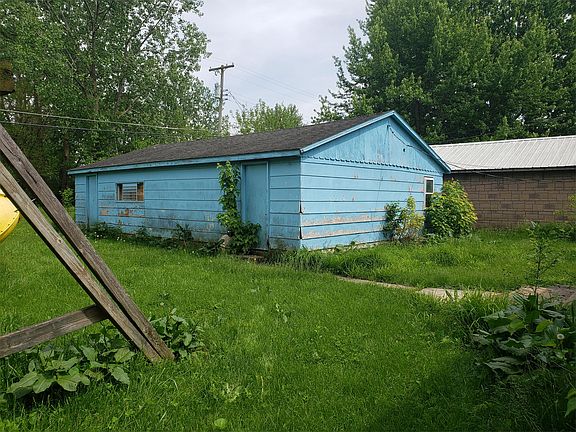 24' X 36' Detached Garage