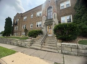 610 Cooper Pl