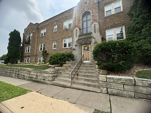 610 Cooper Pl Photo 1