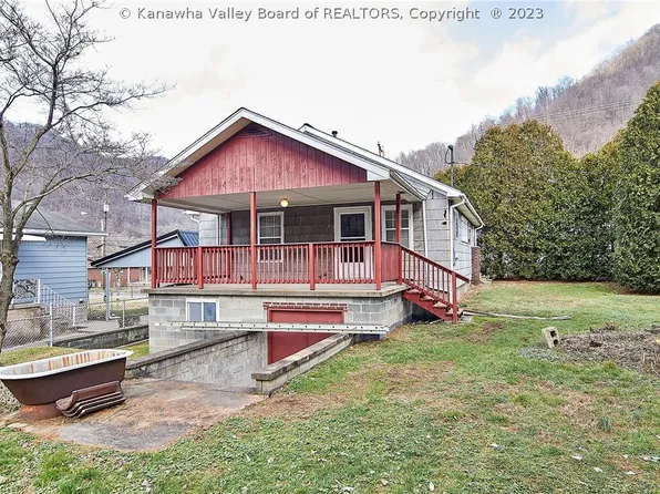 50 Kanawha Ave, Smithers, WV 25186