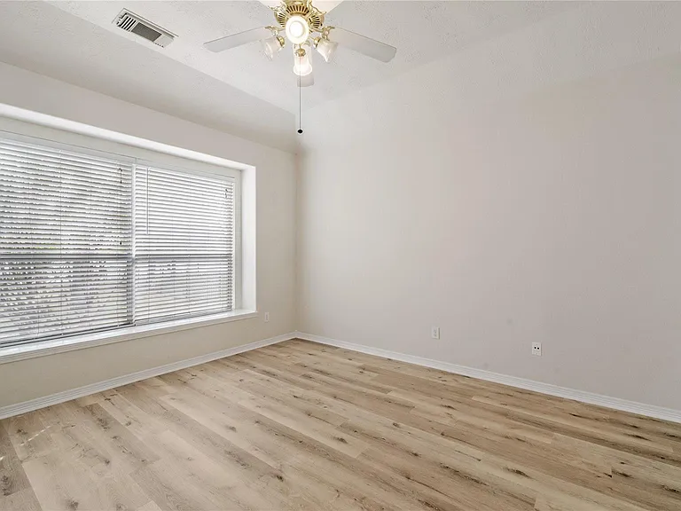 9219 E Lakeside Dr — Photo 14