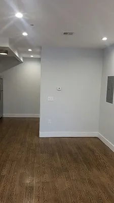 Rented by Nooklyn NYC LLC | media 41