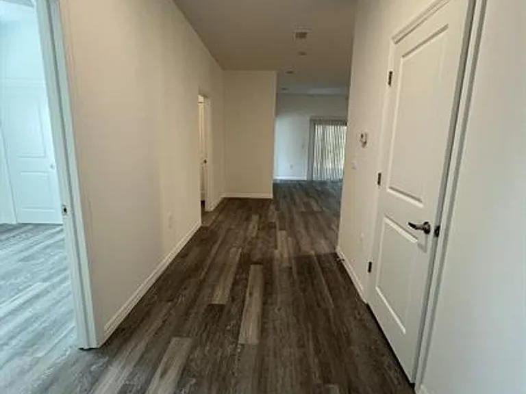 1151 Oceanic Rd — Photo 3