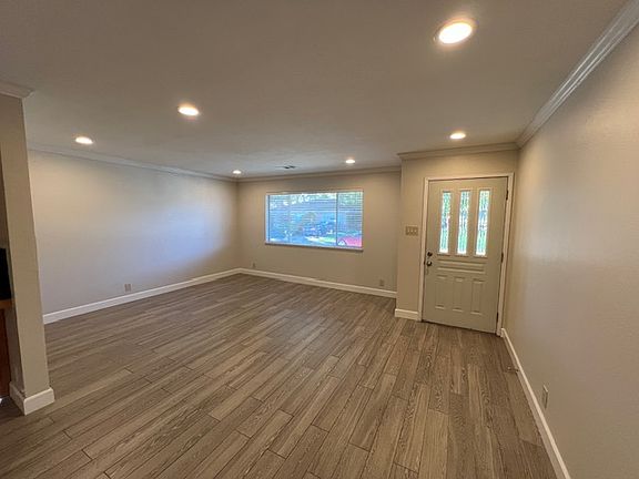 4th image of 5050 Jennings Way
