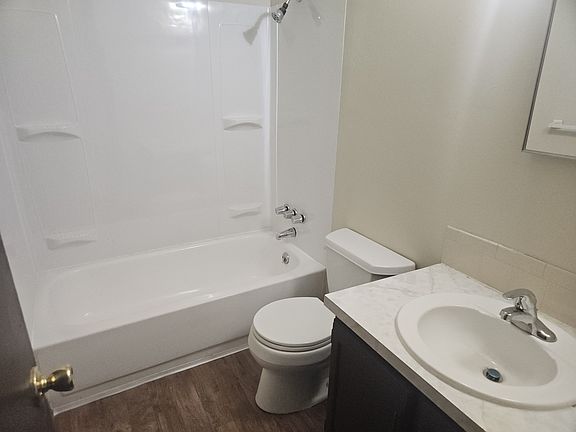 2nd image of 340 N Kendall Dr