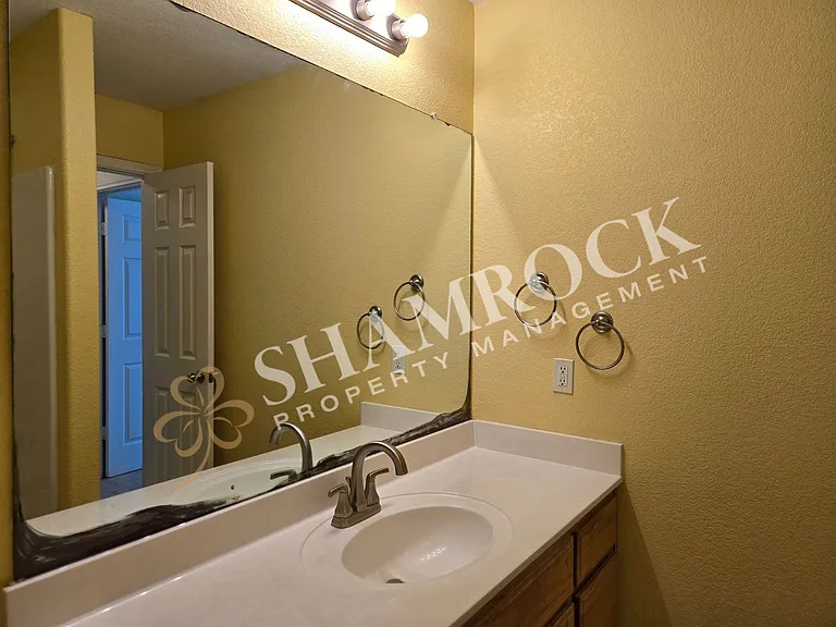 834 Chambers Creek Cir — Photo 12