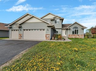 8631 Eisele Ave NE, Monticello, MN 55362