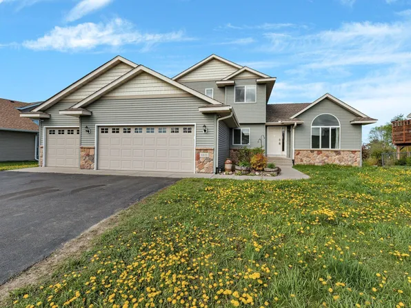 8631 Eisele Ave NE, Monticello, MN 55362