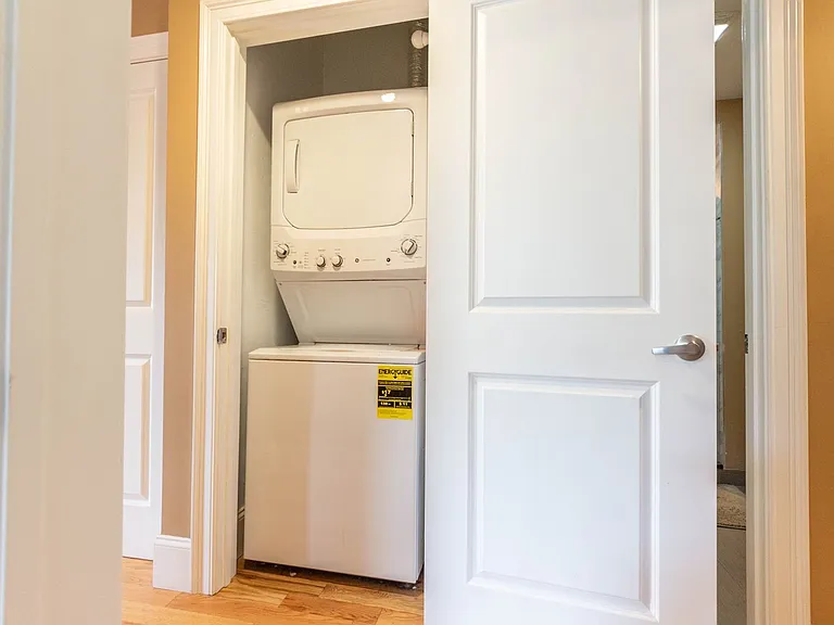 26 Linden St #7 — Photo 7