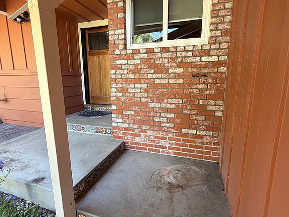 5th image of 3743 Newark Dr