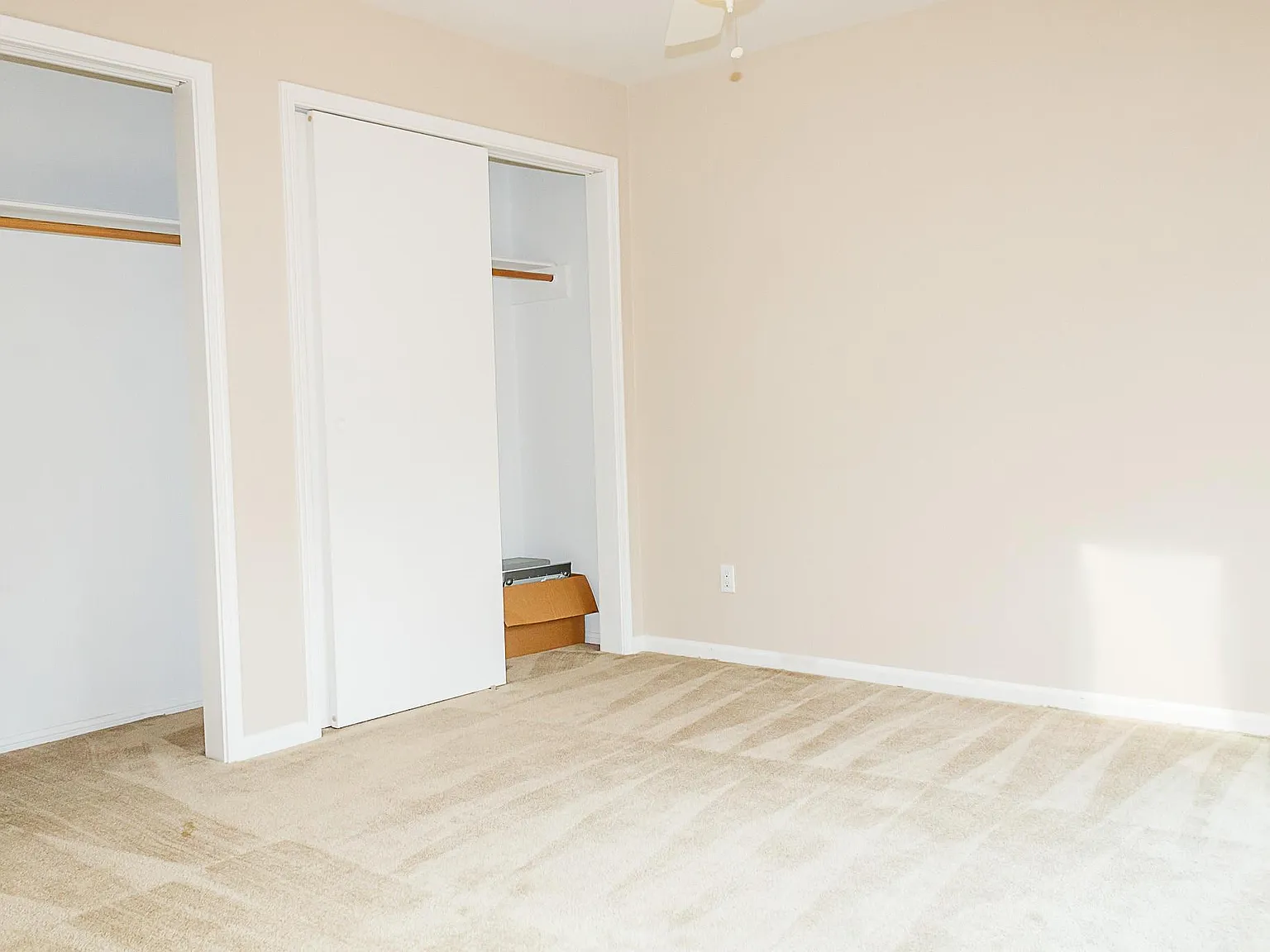 3 bed, 3.0 bath, 1864 sqft, $2,300 — Photo 4