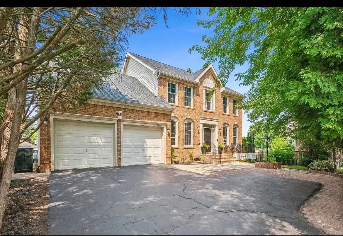 5 bed, 3.5 bath, 3550 sqft, $4,750 — Photo 1