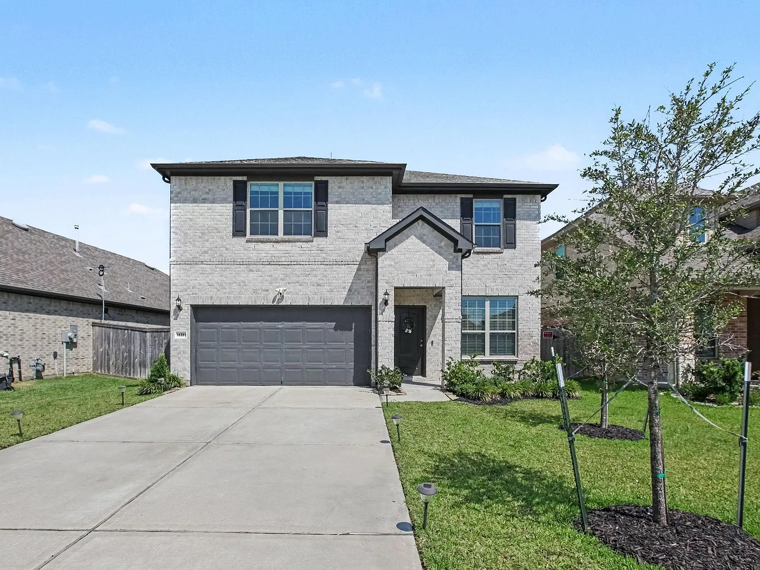 4 bed, 2.5 bath, 2625 sqft, $3,100 — Photo 1