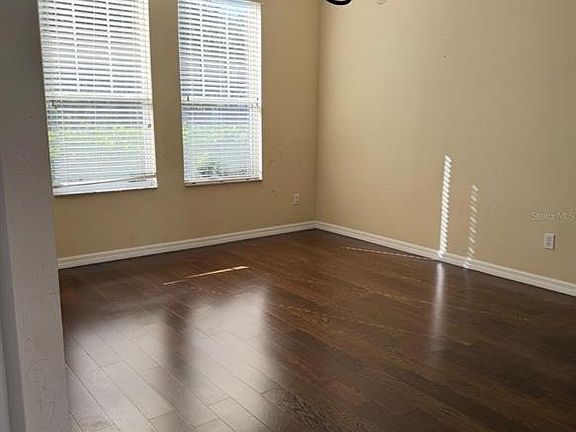 4th image of 3541 PAWLEYS LOOP S