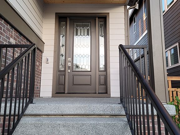 3rd image of 1312 Westridge Way NE
