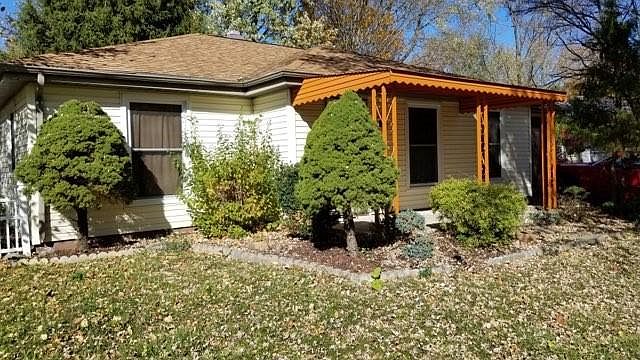 2nd image of 2702 Saint Dennis Ct