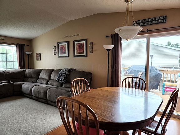 5th image of 1712 Huntington Dr