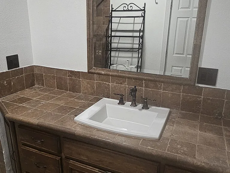 6459 San Luis St #A — Photo 7