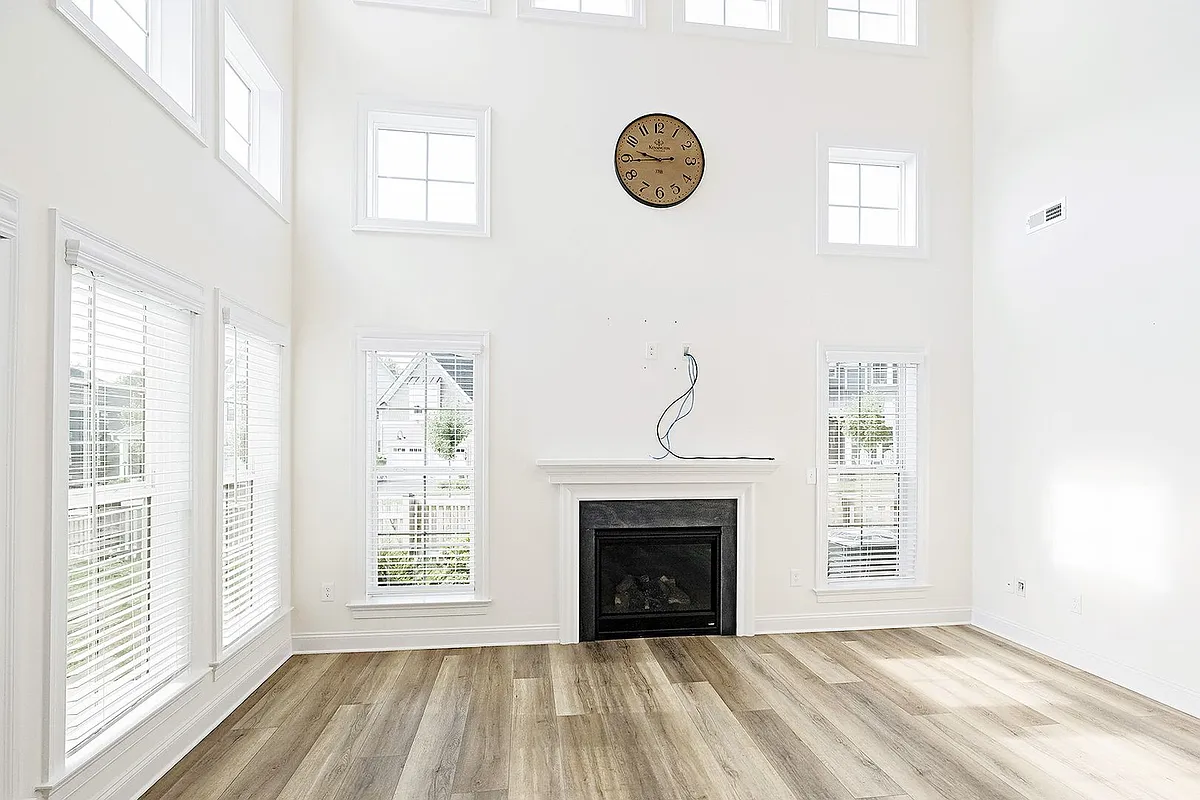 Building Photo - 6840 Chancery Ln